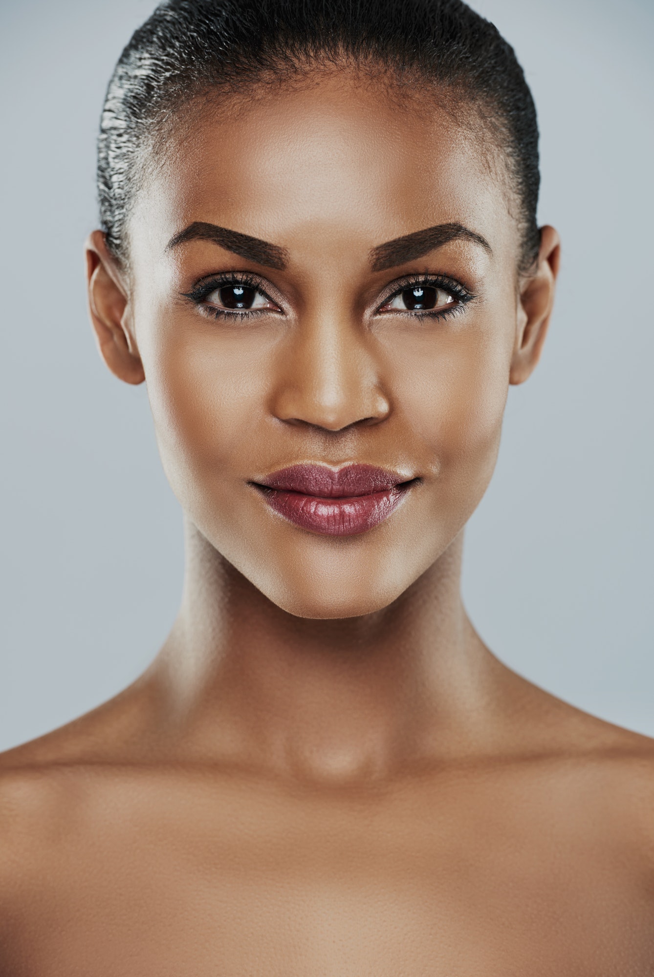 Close up on woman with bare shoulders